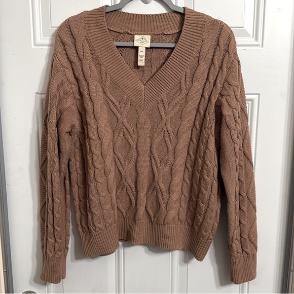 ST JOHN’S Bay Size XLP Cable Knit V-Neck Sweater in Brown - Picture 2 of 5